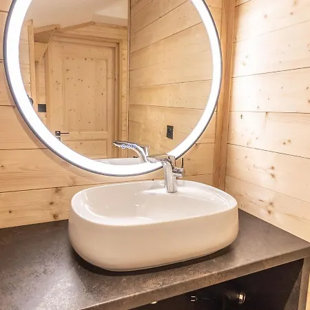 Séjour à la campagne De Luxe Avec Bain à Remous, Salle De Sport, Piscine, Et Options Et Golf - Fr-1-582-381 *